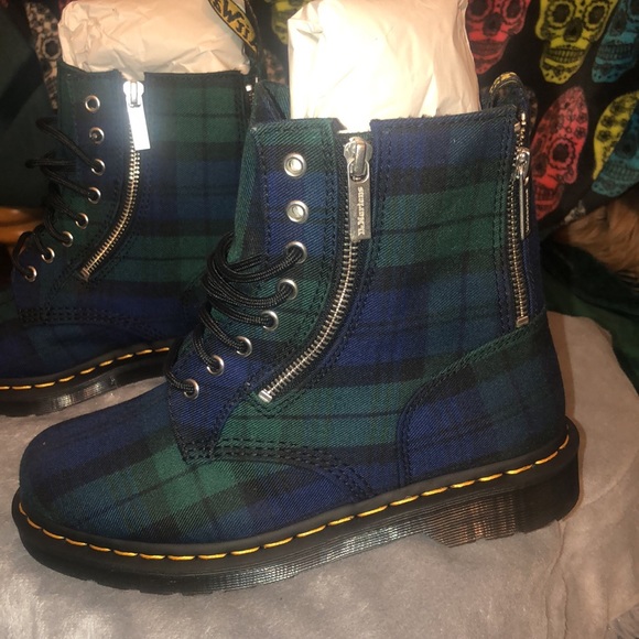 Dr marten black watch tartan boots - Picture 3 of 9
